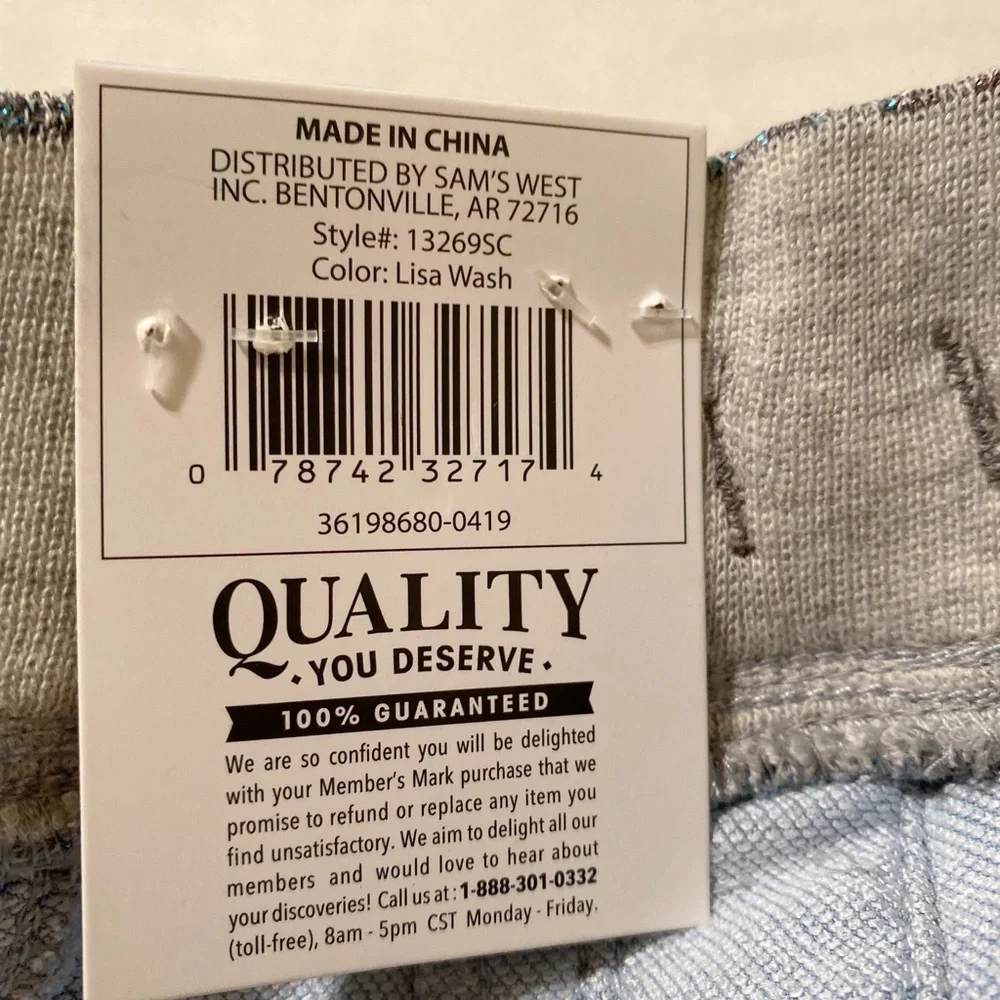 BNWT Girls favorite STRETCH Denim Jeans in Lisa Wash size # 6/6X